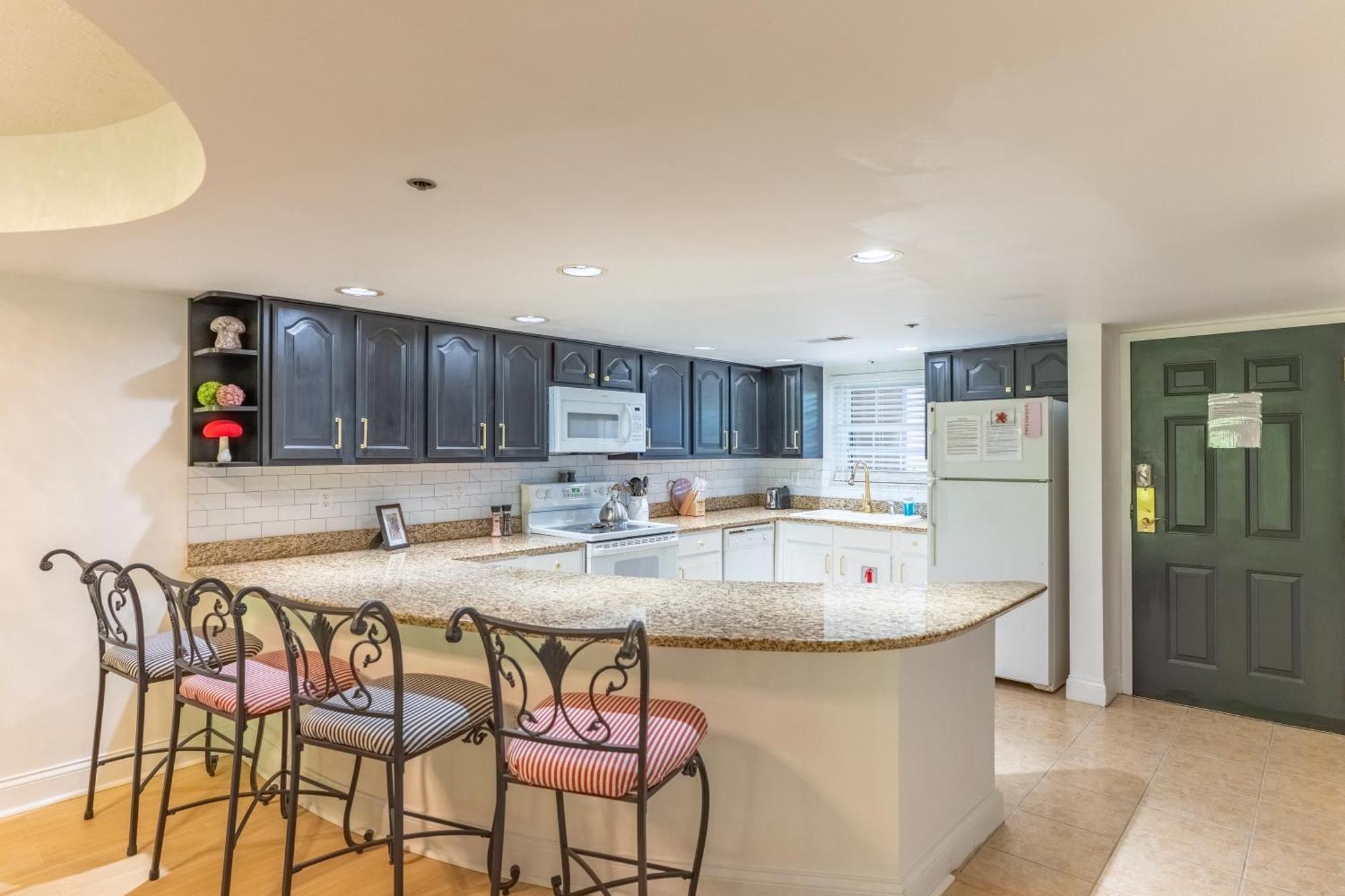 Luxurious Condo, Pool, Fireplace, Hiking 개틀린버그 외부 사진